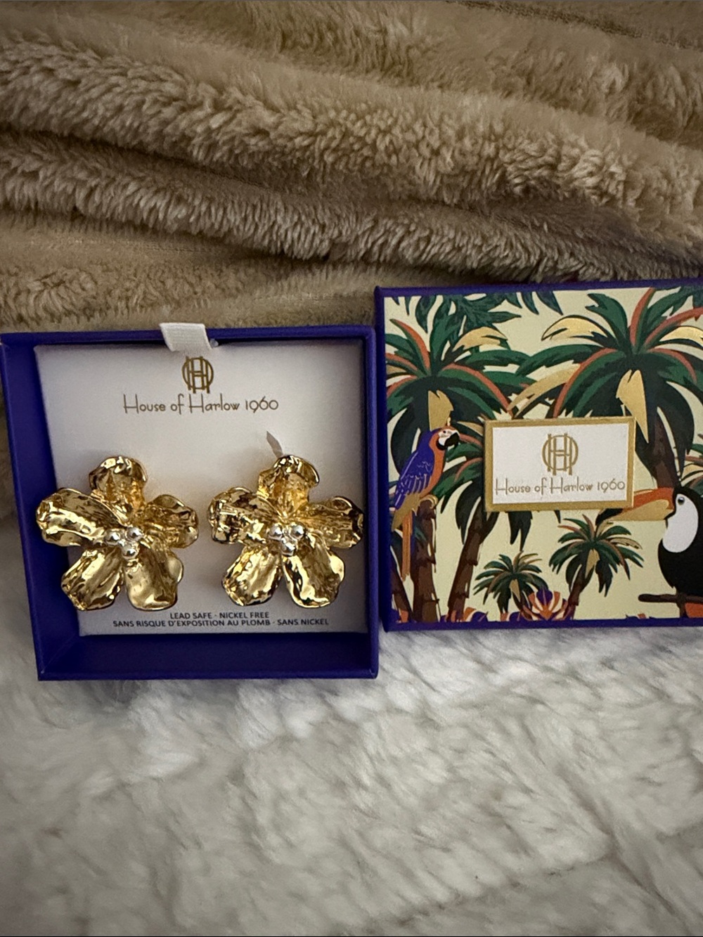 House of Harlow 1960 Shiny Gold Floral Drop Earrings